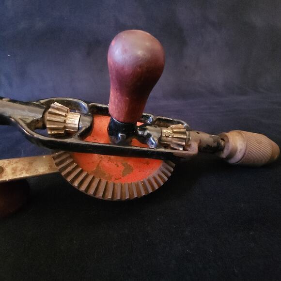 Antique Vintage Millers Falls 77 Single Speed Hand Drill Egg Beater Crack Tool - Picture 5 of 9